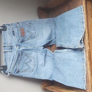 Wrangler Flare Jean's size 0/34
